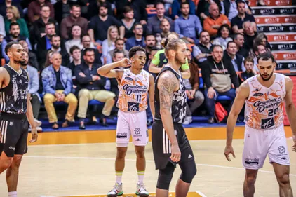 Le BCM dans le ventre mou et toujours en chantier