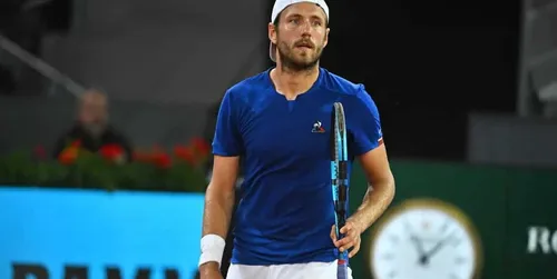 Lucas Pouille remonte la pente petit à petit