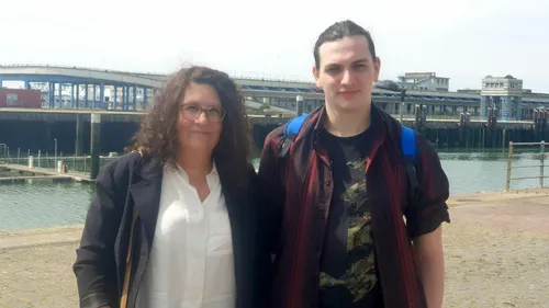 Législatives 2022 - Nancy Bélart (NUPES) réagit à la candidature...