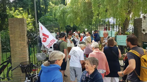 Les associations en colère suite à la fermeture de la Maison de...