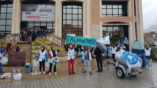 500 migrants survivent sans accès à l’eau