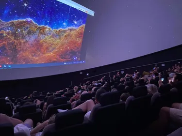 Un moment historique vécu en direct à la Coupole