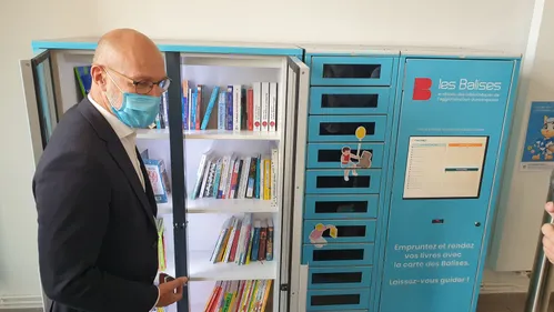 Avec le kiosque livres-service, la bibliothèque s'invite à l'hôpital