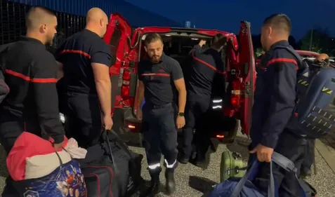 37 pompiers des Hauts-de-France en renfort sur les feux de forêts...