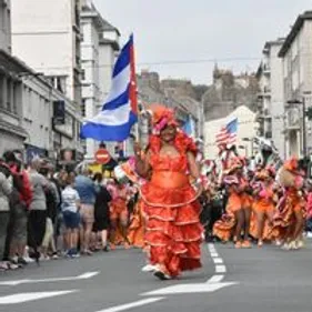 Boulogne fête les Voyages demain avec sa grande Cavalcade