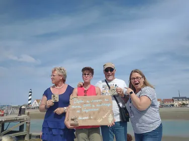 Agathe, nouvelle championne de décorticage de bigorneaux !