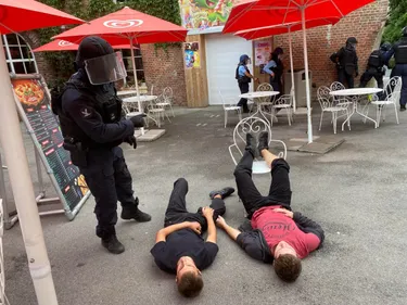 Les autorités simulent une tuerie de masse chez Dennlys Parc