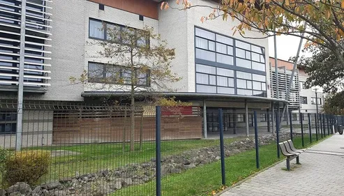 Les établissements scolaires de la Région dans un triste état selon...