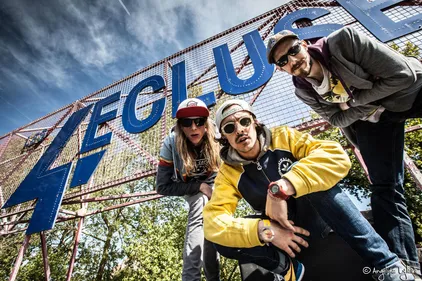 Les Rappeurs en Carton rendent hommage à leur ville de Dunkerque