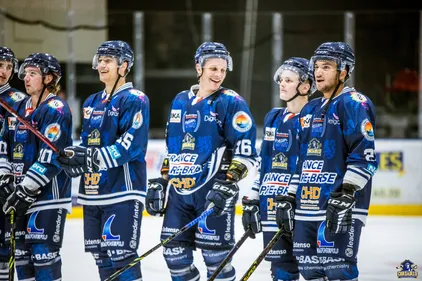 Les Corsaires en tête de la D1