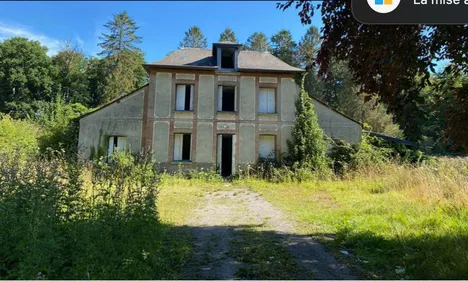 Une maison abandonnée recherchée pour les besoins d'un tournage
