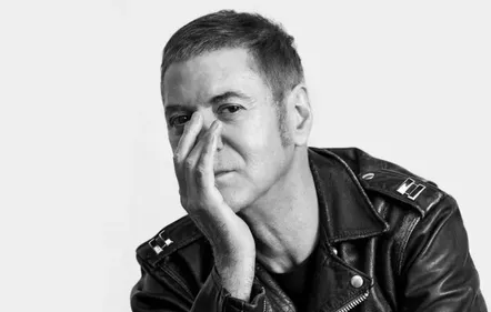 Etienne Daho revient sur son passé trouble