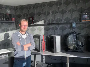 Créer son ordinateur de A à Z devient possible à Wizernes