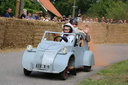 De l’abbaye jusqu’au beffroi, si tout va bien, Bergues lance sa...