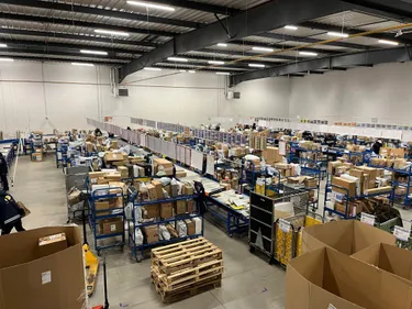 La Poste donne un sérieux coup de main au Père Noël !