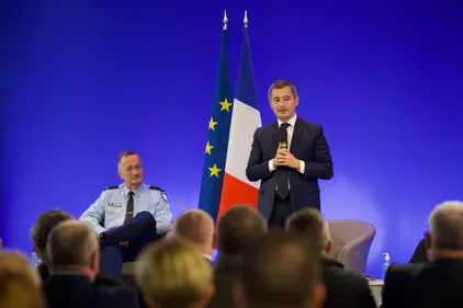 Gérald Darmanin à Cassel pour évoquer les nouvelles implantations...