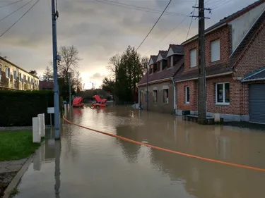 A Esquelbecq, la rue d'Arnèke inondée mais les maisons épargnées
