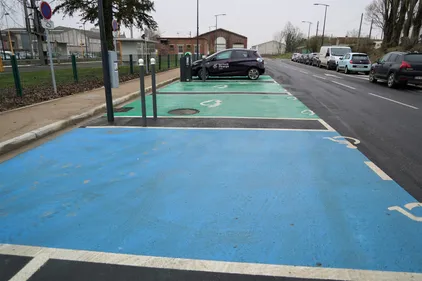 De nouveaux parkings à la gare de Cassel-Bavinchove, troisième gare...