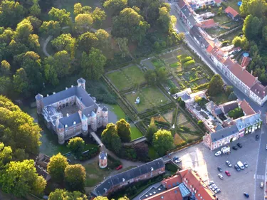 Visite guidée d’Esquelbecq, candidat pour devenir Village préféré...