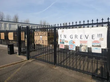 Le personnel du collège Robespierre se bat pour ses classes et sa...