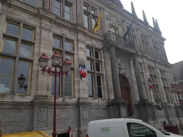 Bergues : une seconde jeunesse pour la mairie