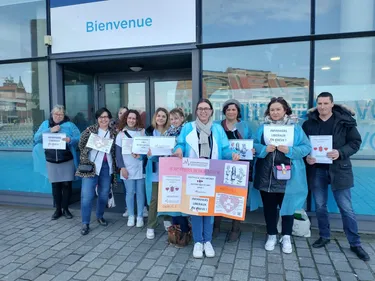 "Méprisés, oubliés" : les infirmiers libéraux donnent...