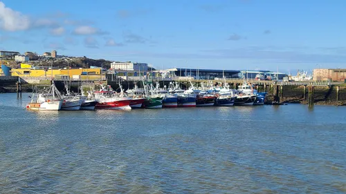 Blocage du port: en soutien aux pêcheurs, "la criée va rester...