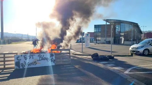 Boulonnais: nouvelle action contre la loi retraites, les bus...
