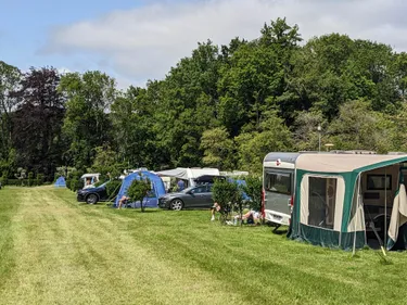 Eperlecques : le camping du Château du Gandspette est l'un des...