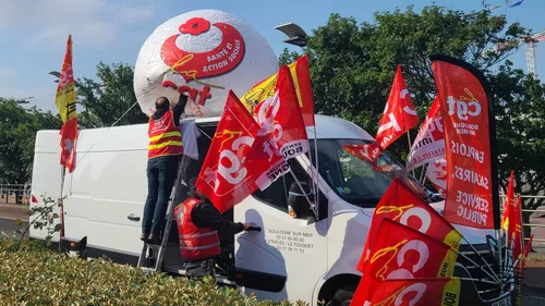 Retraites: à Boulogne, la mobilisation dégonfle, 800 manifestants...
