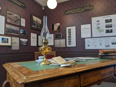 Une exposition pour en savoir plus sur Alexandre Ribot, homme...