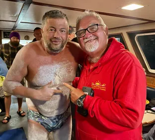 Stève Stievenart nage... plus de 50 heures non-stop