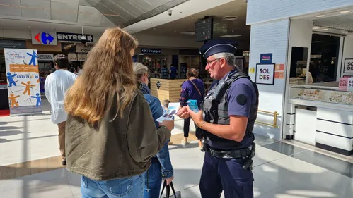 Pas-de-Calais: policiers et gendarmes sur le terrain pour alerter...