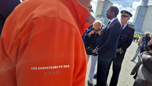 Lutte contre les traversées: des moyens "efficaces" pour le...