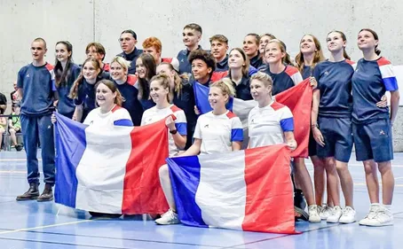 L'équipe de France Junior de roller derby médaillée d'argent !