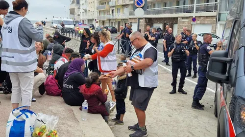 Les associations d'aide aux migrants dénoncent un manque de moyens...