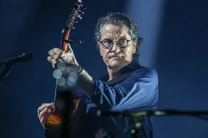 Francis Cabrel s'apprête à sortir... un nouveau 45 tours !