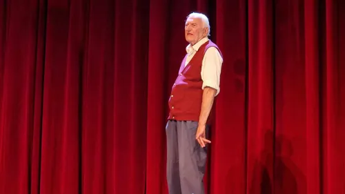 Après 52 ans à faire rire les Boulonnais, Jean-Pierre Coppin vit sa...