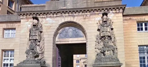 DIRECT. Ouverture du 5ème procès dans l'affaire du double meurtre...