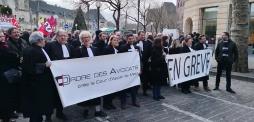 Metz : les avocats plaident contre la réforme des retraites