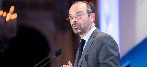 Edouard Philippe: "Nous allons durcir les mesures de confinement."