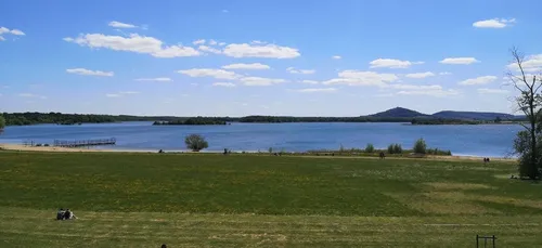 Le lac de la Madine au cœur de la région Grand Est