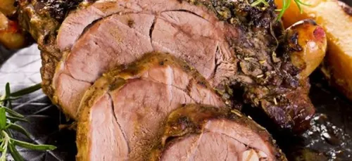 GIGOT D’AGNEAU AUX EPICES ET MIEL