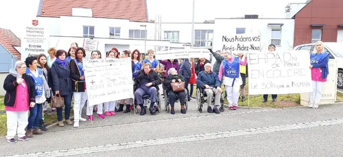 SOCIAL PERSONNES AGEES EN FIN DE VIE ET SOIGNANTS AU BOUT