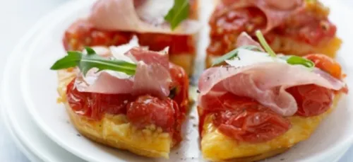 PETITS FEUILLETES AU JAMBON SEC ET MUNSTER