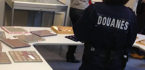SAISIE | Plus de 1000 objets archéologiques saisis par les douanes