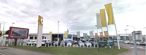 INCENDIE | 42 voitures incendiées dans une concession Renault à...