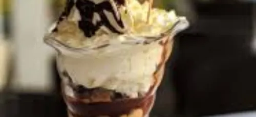 CREME GLACEE AU CAFE ET AMANDES