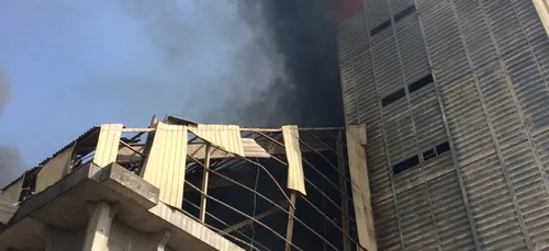 EXPLOSION DANS UN SILO A GRAINS AU PORT DU RHIN