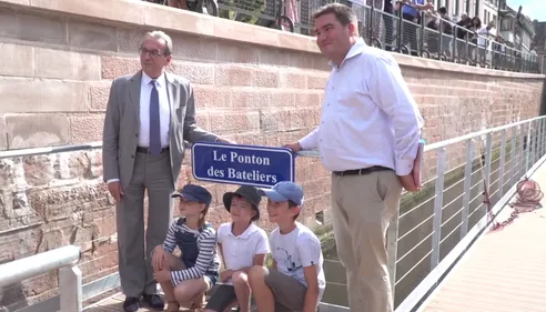 DETENTE | A Strasbourg, un ponton au bord de l'Ill désormais ouvert...